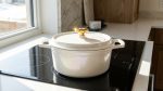26cm cast iron casserole pot - Image 3
