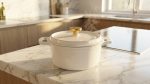22cm cast iron casserole pot - Image 4